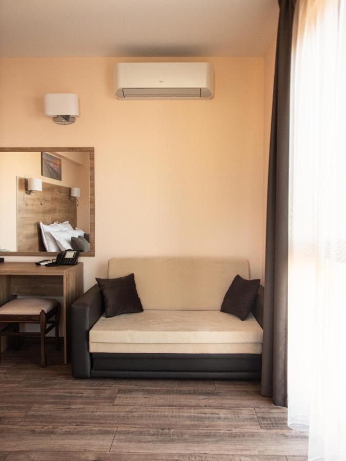 Hotel Vanilla, Varna - Free Parking Eksteriør bilde